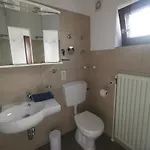 Einliegerwohnung Am Stadtrand Von - Buchbar Ab 4 Tagen - Апартаменты *