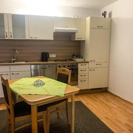 Einliegerwohnung Am Stadtrand Von - Buchbar Ab 4 Tagen - Daire *