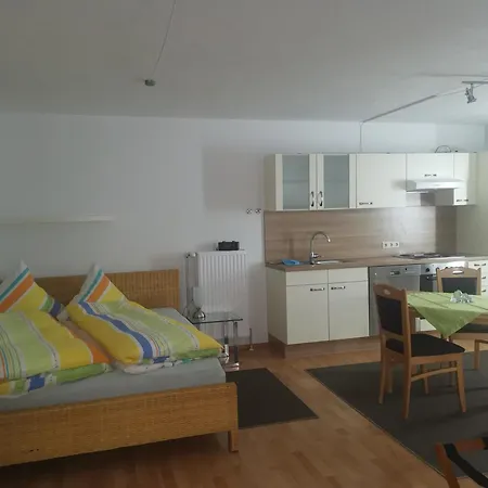 Einliegerwohnung Am Stadtrand Von - Buchbar Ab 4 Tagen - * Нюртинген